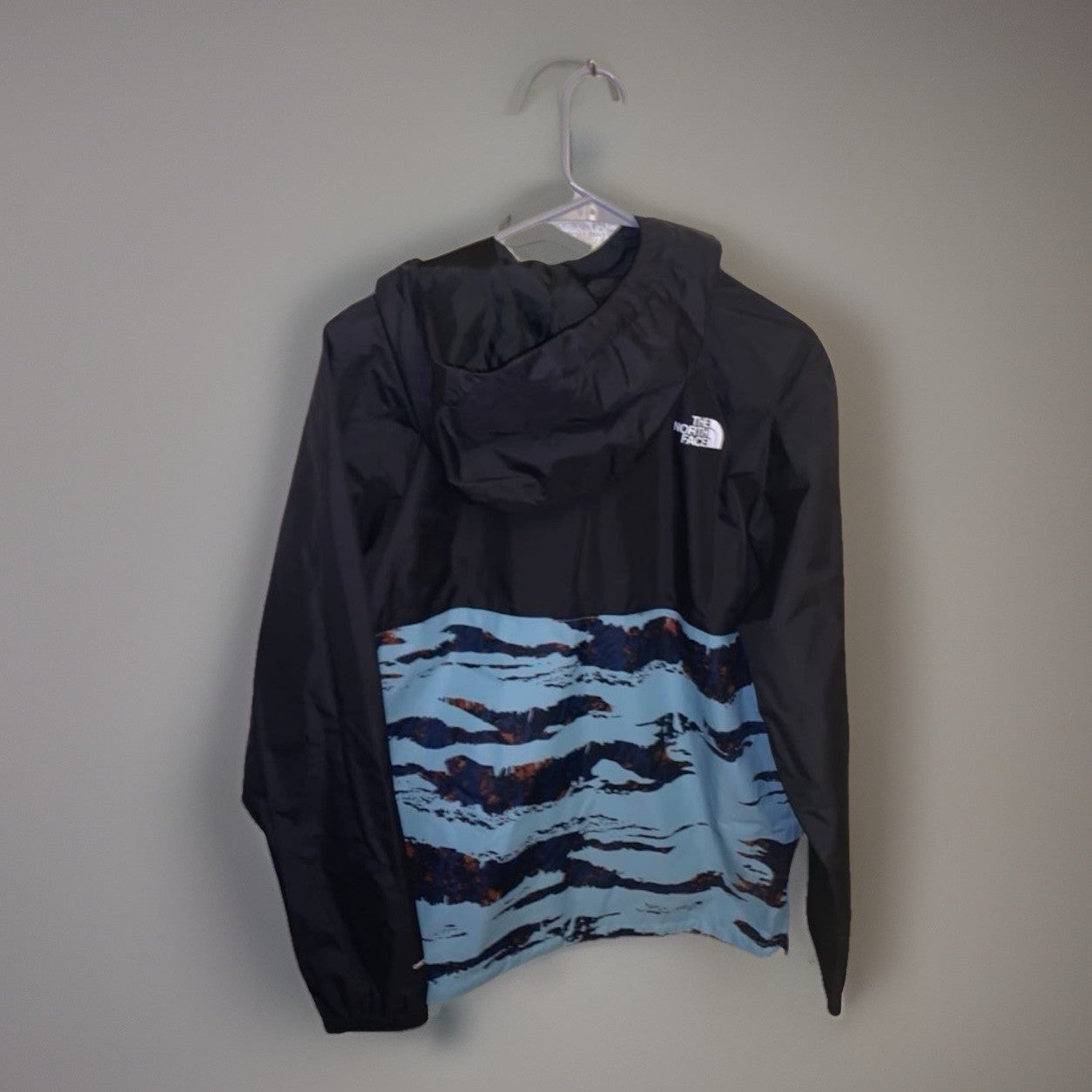 NWT-The North Face Men's Small Blue Antora Anorak Jacket