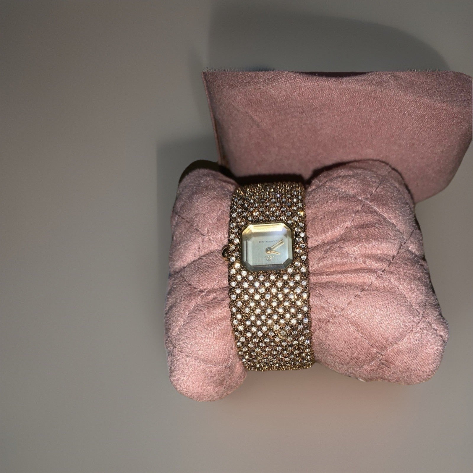 JLO Jennifer Lopez Crystal Accent Paved Gold Tone Women's Watch-NEW