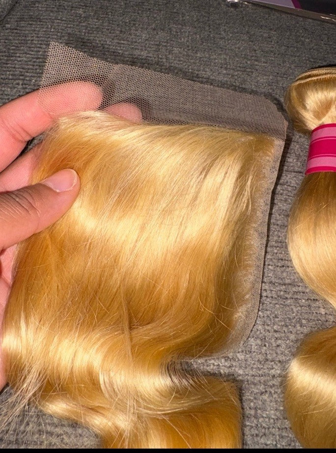 3 Bundles of 100% 613 Blonde Human Hair Extensions Body Wave with Lace Closure