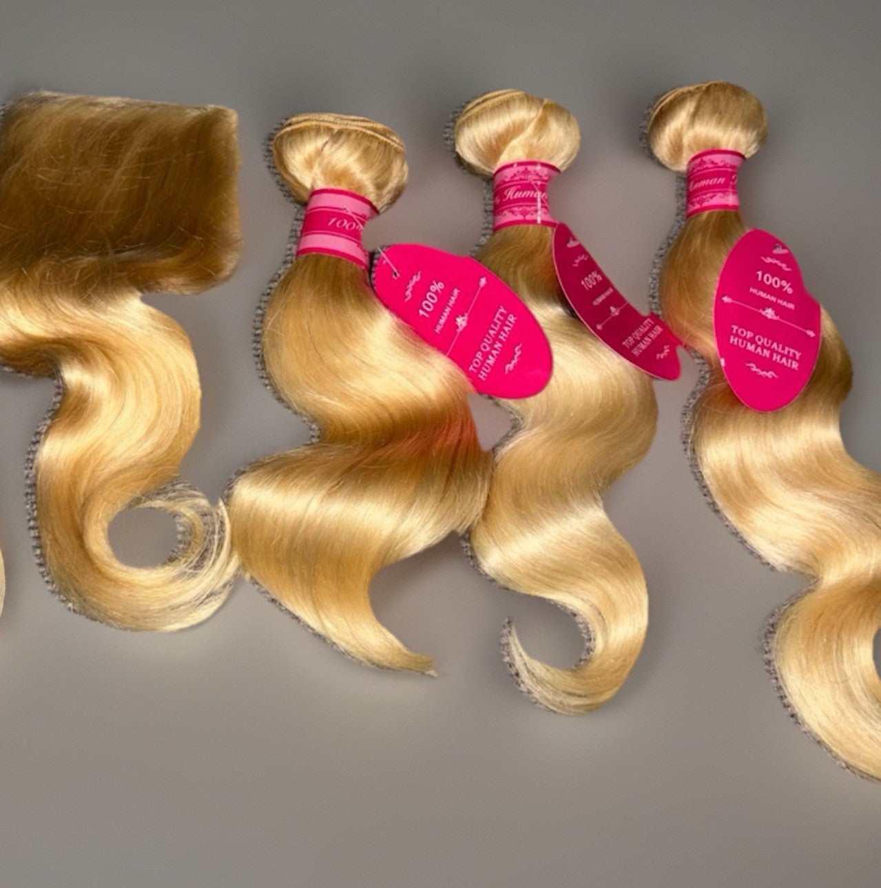 3 Bundles of 100% 613 Blonde Human Hair Extensions Body Wave with Lace Closure