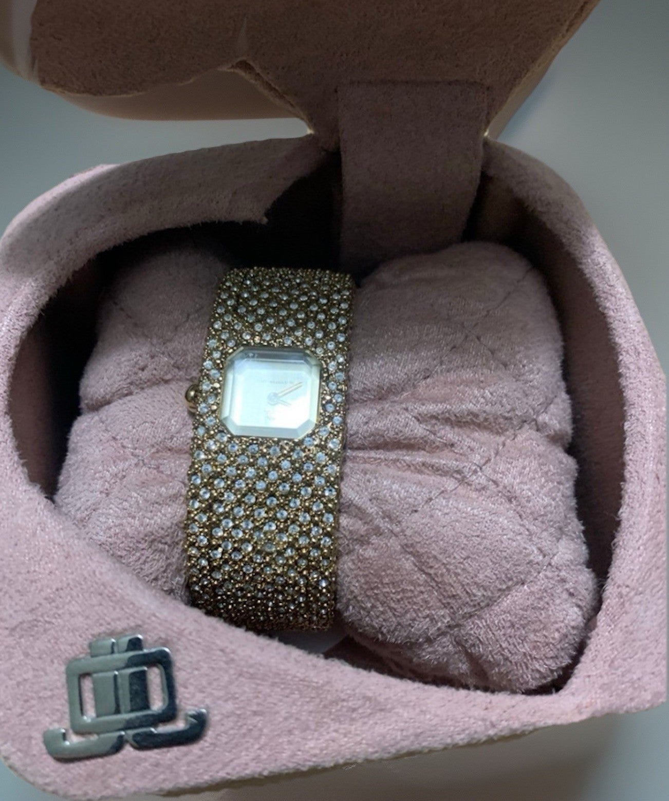 JLO Jennifer Lopez Crystal Accent Paved Gold Tone Women's Watch-NEW